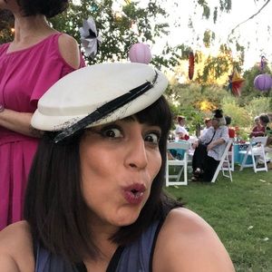 Meet your Posher, Madeleine